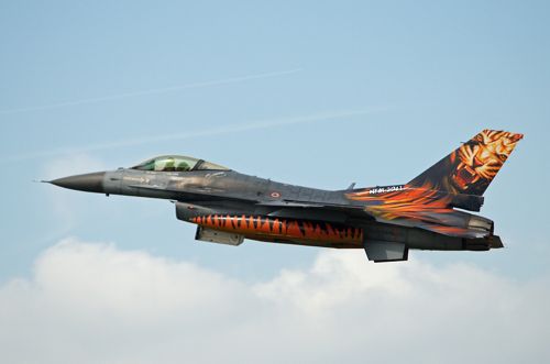 F-16 Türkei.jpg